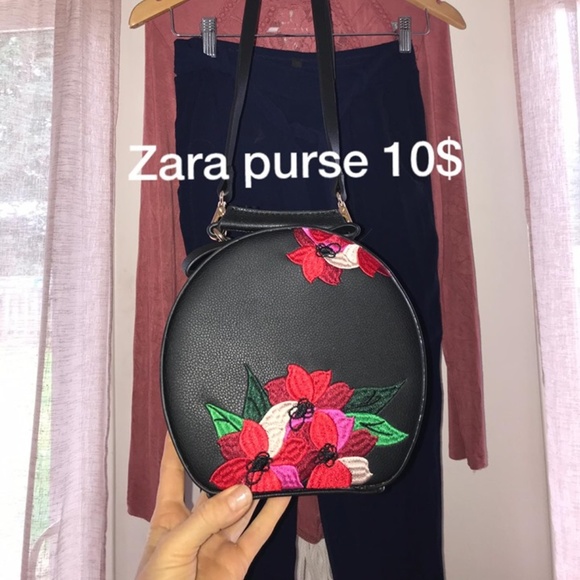 Zara Handbags - purse
